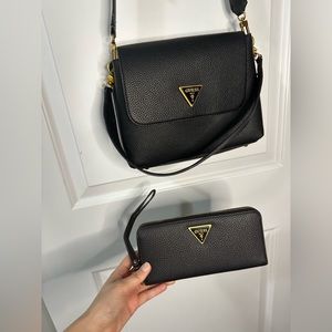 Guess bag with matching wallet